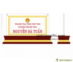 Quà Tặng Biển Chức Danh Gỗ Đồng Mika 01