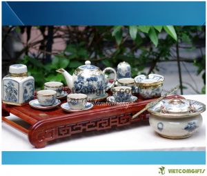 Quà Tặng Ấm Chén Men Rạn Bọc Đồng Dáng Minh Long Vẽ Sơn Thủy Trọn Bộ